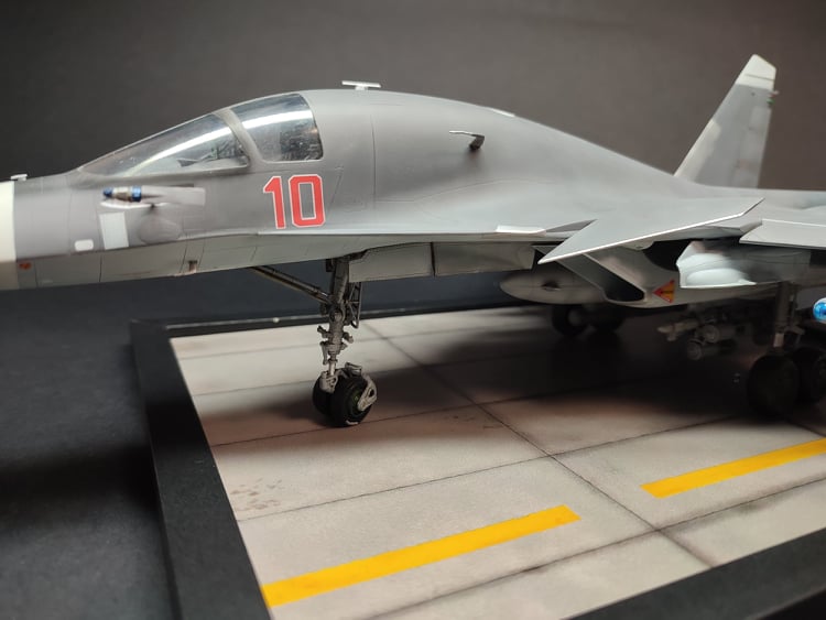 SU 34 HOBBY BOSS 1/48