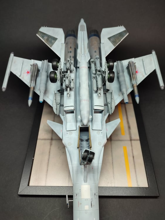 SU 34 HOBBY BOSS 1/48
