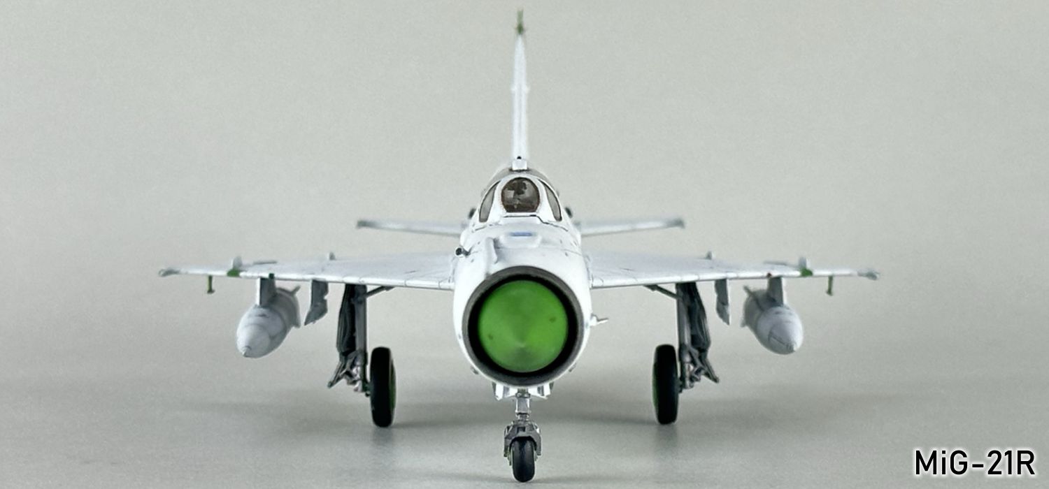MiG-21R 108g.jpg