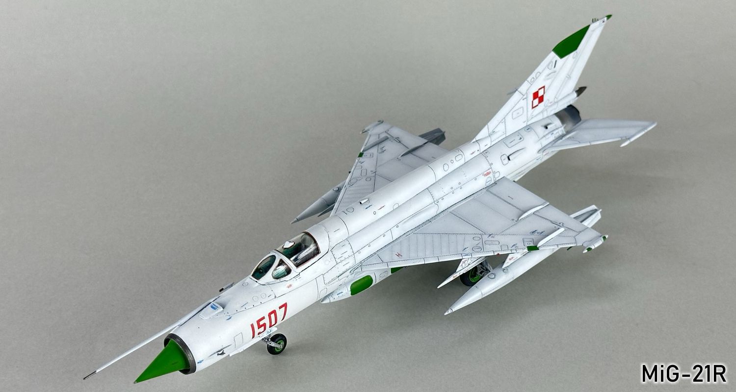 MiG-21R 111g.jpg