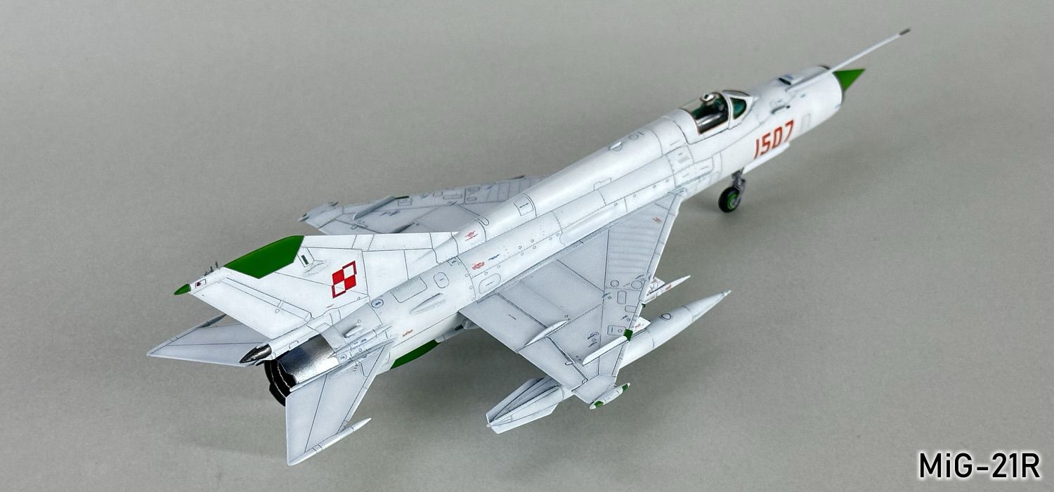 MiG-21R 112g.jpg