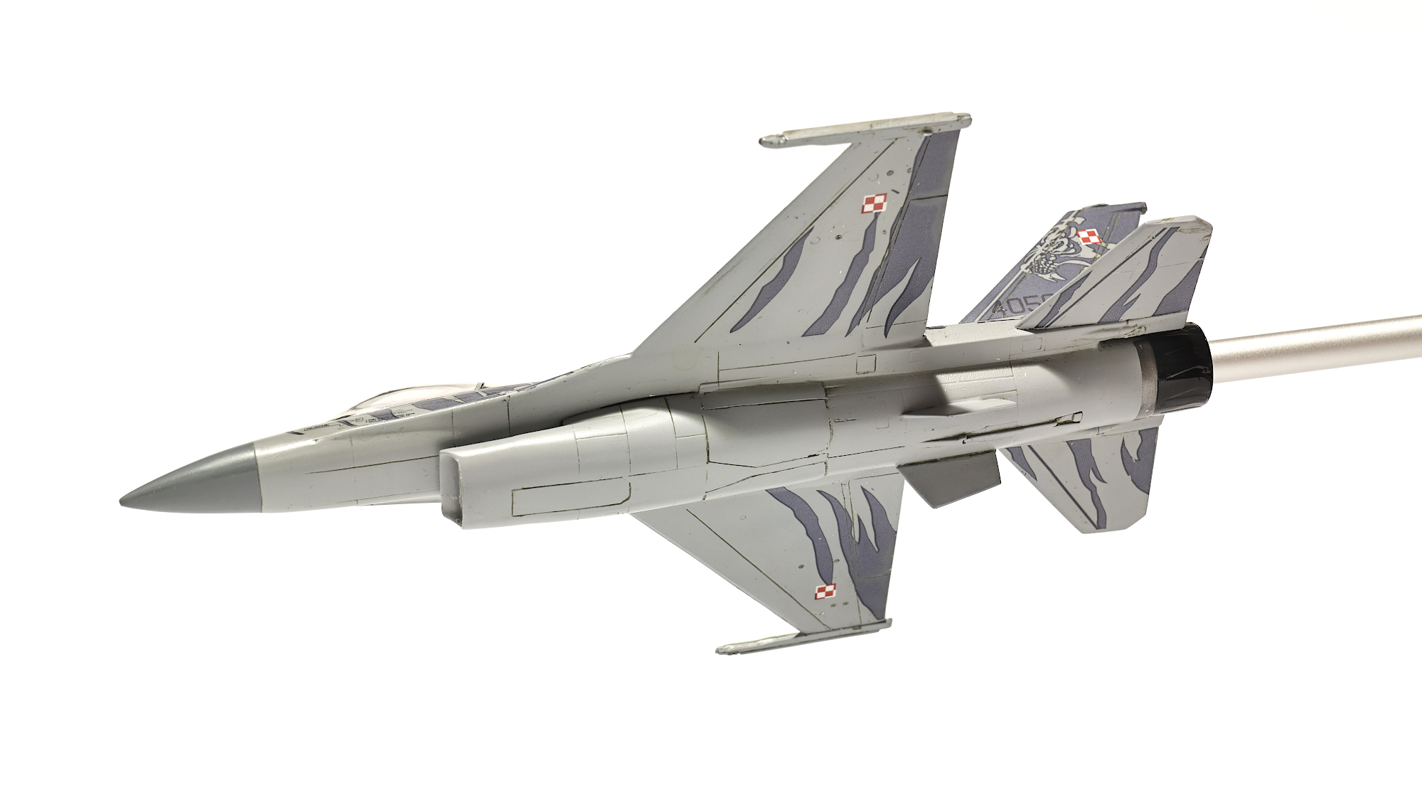 F-16T_4.jpg
