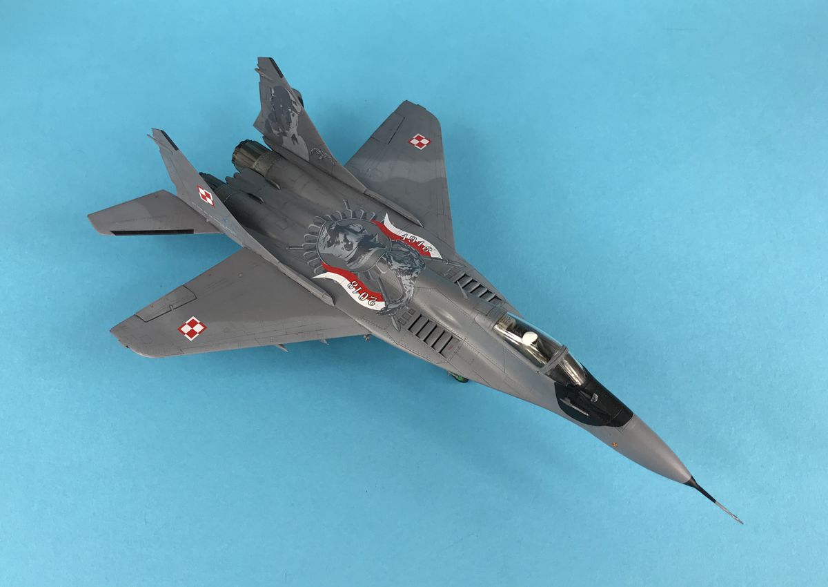 MiG-29 010g.jpg